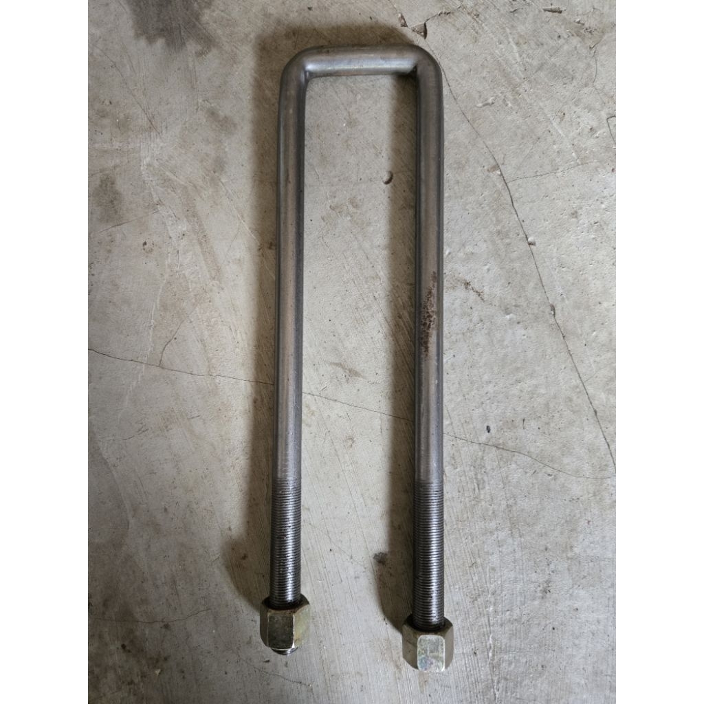 U bolt/behel per belakang Canter/Dutro/Rino merk GM