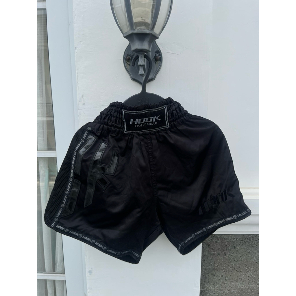 Celana Muaythai Hook