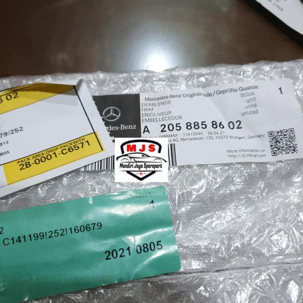 List Chrome Bumper Depan Kiri Bawah Mercedes Benz W205