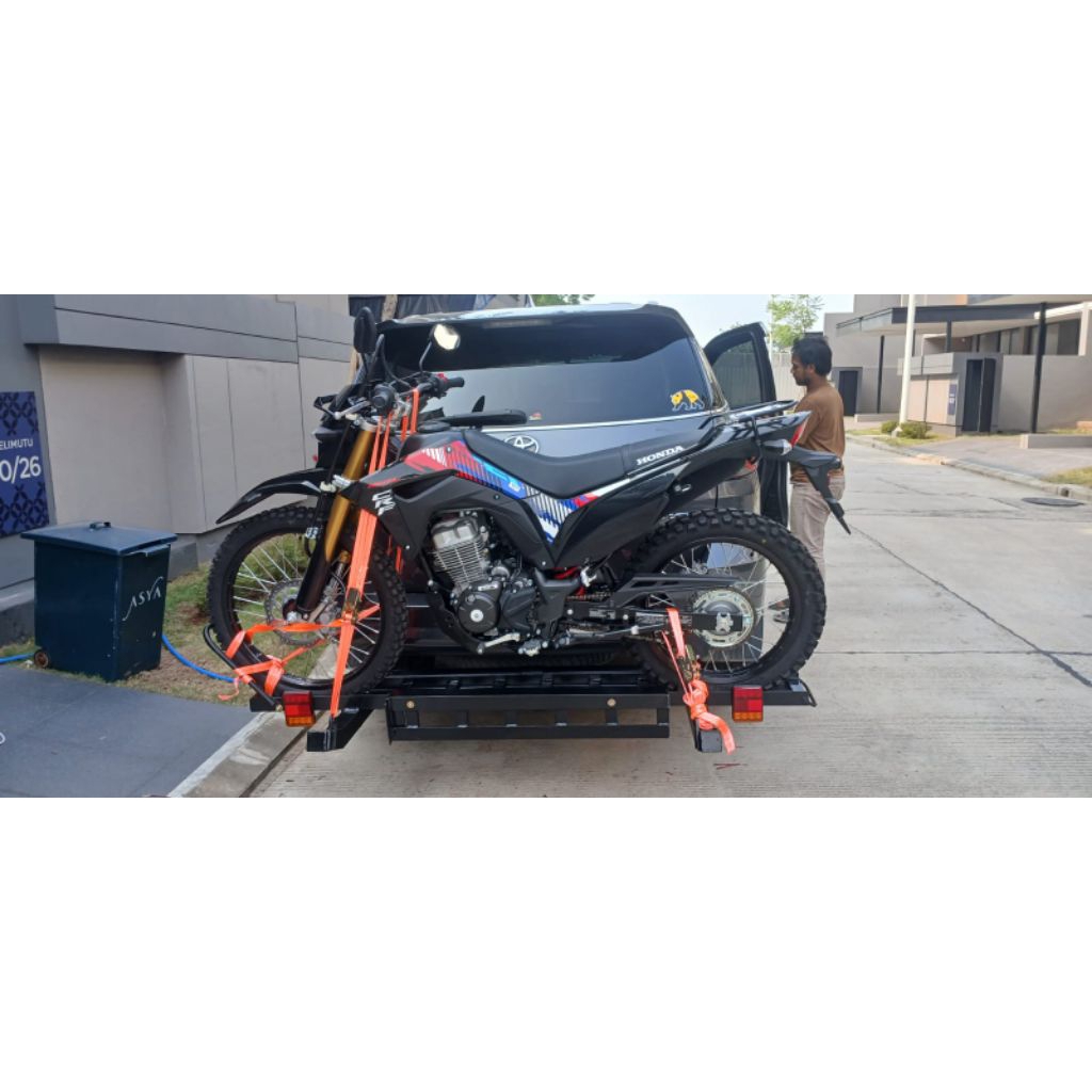 Anhang gendong motor Fortuner innova