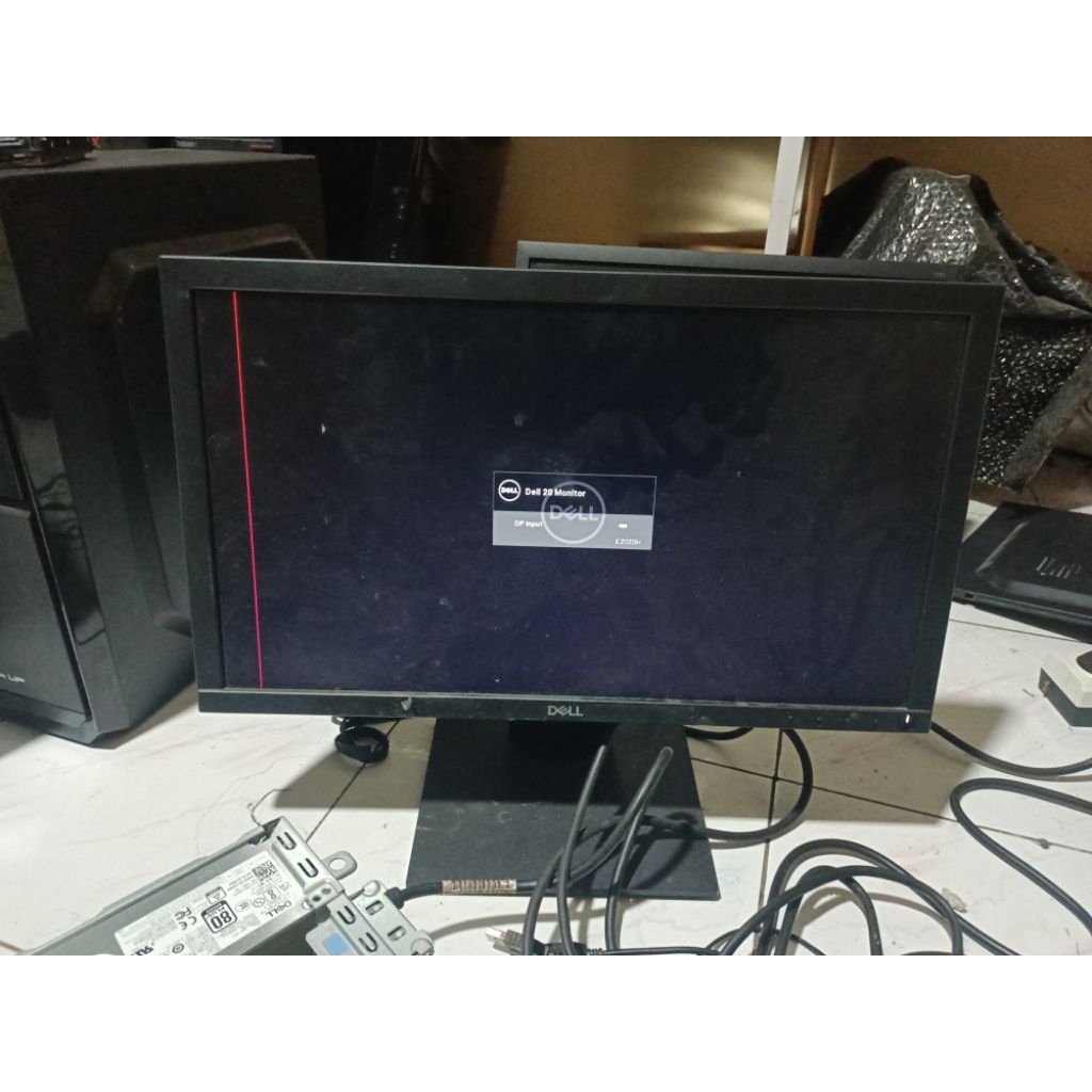 lcd monitor 20inch minus garis
