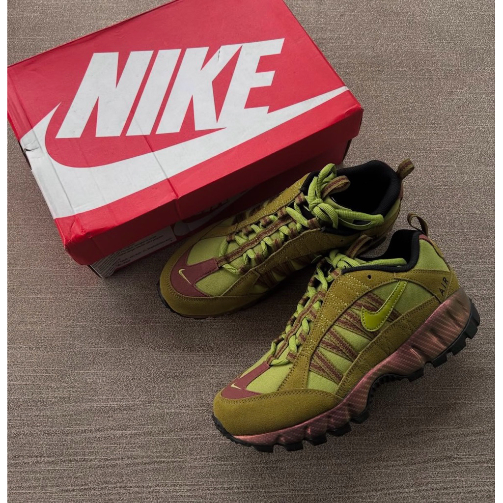 nike air humara