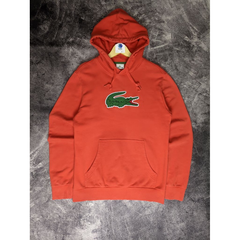 Hoodie Lacoste Big Logo Embroidery Merah Pekat Size L Fit XL Second Full Tag