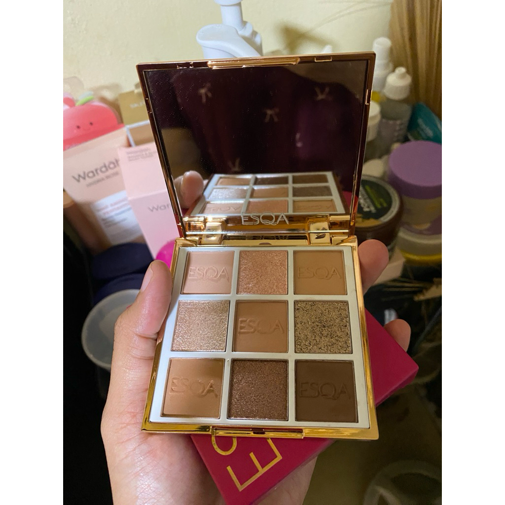 eyeshadow ESQA