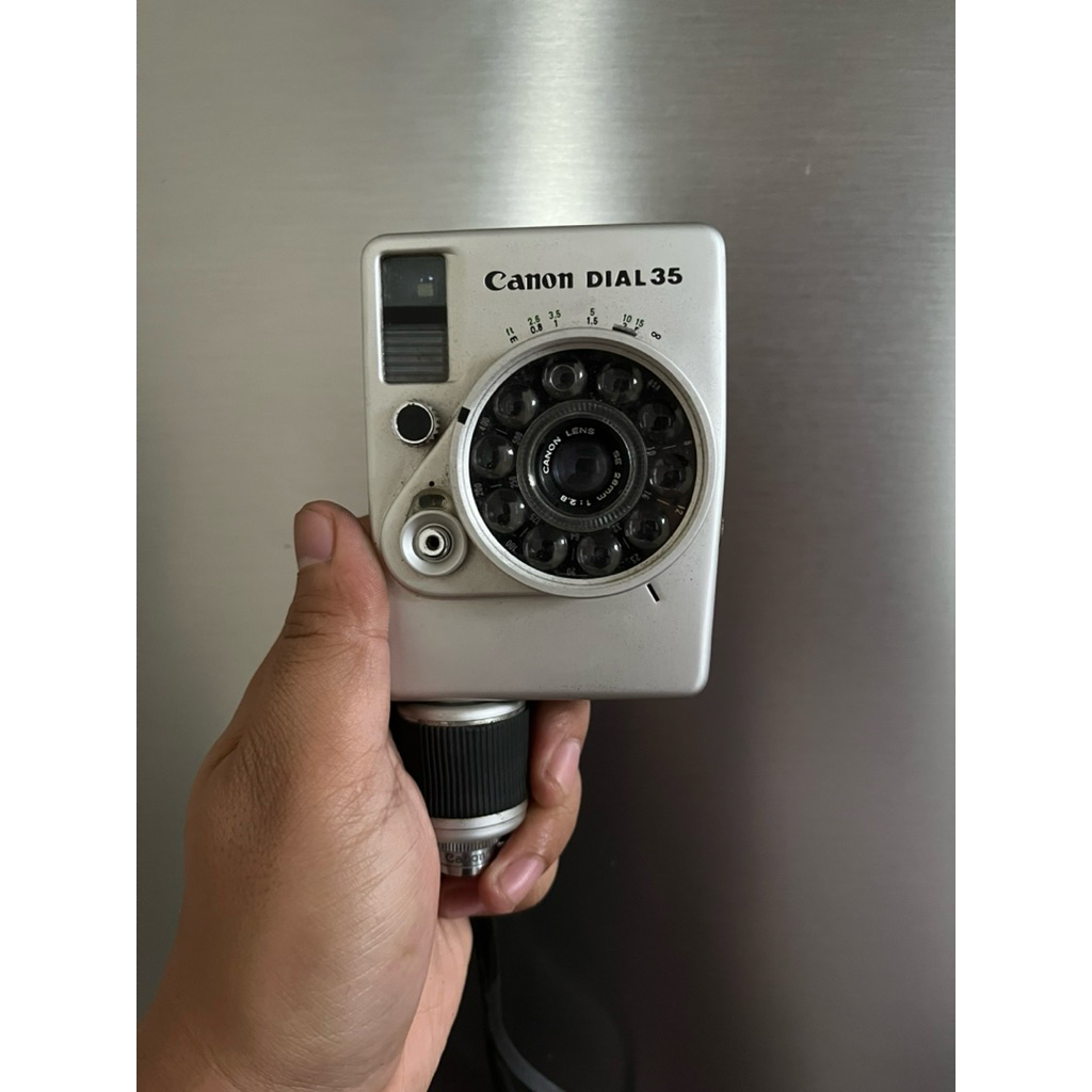 Kamera Analog Canon Dial 35