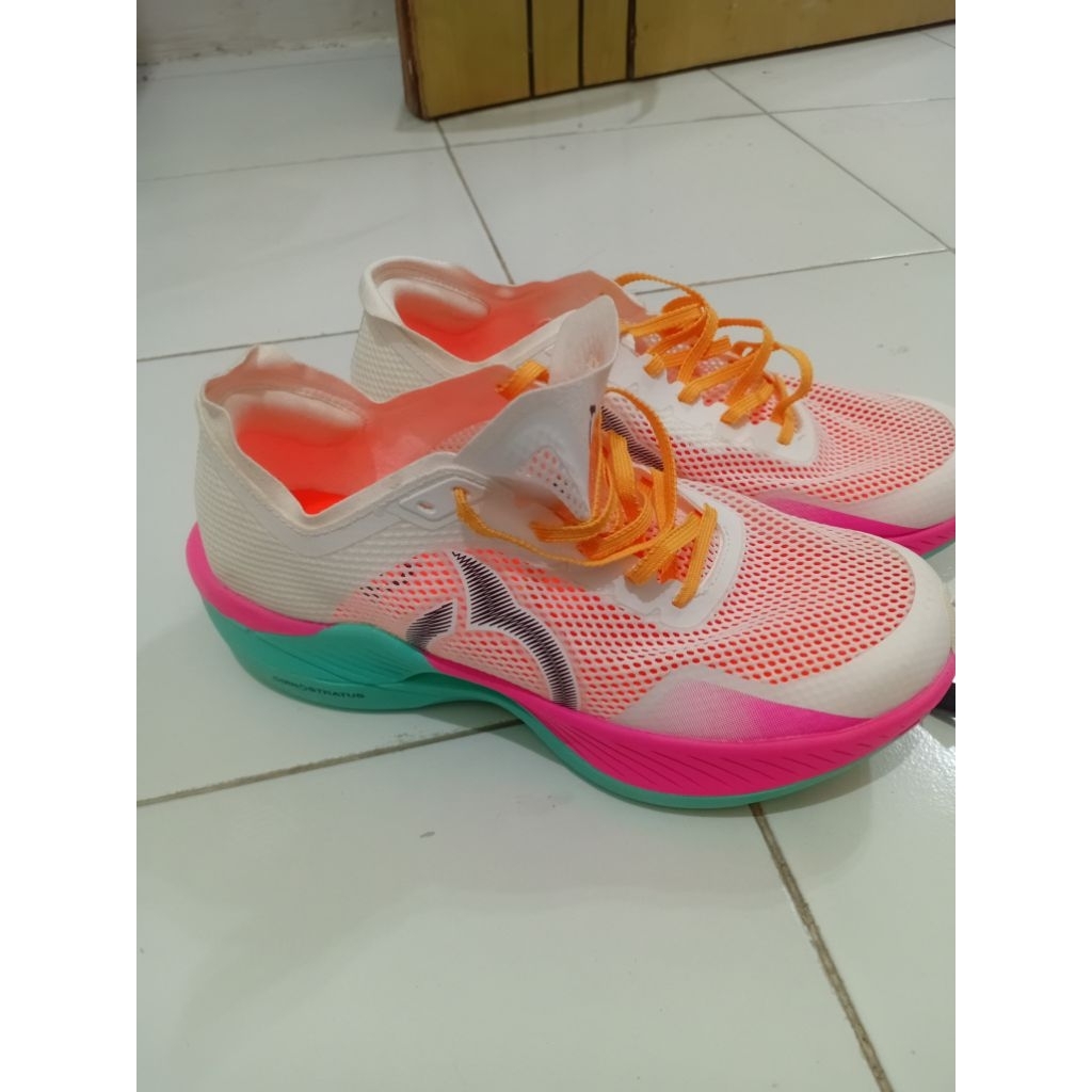 Ortuseight Sepatu running solar original