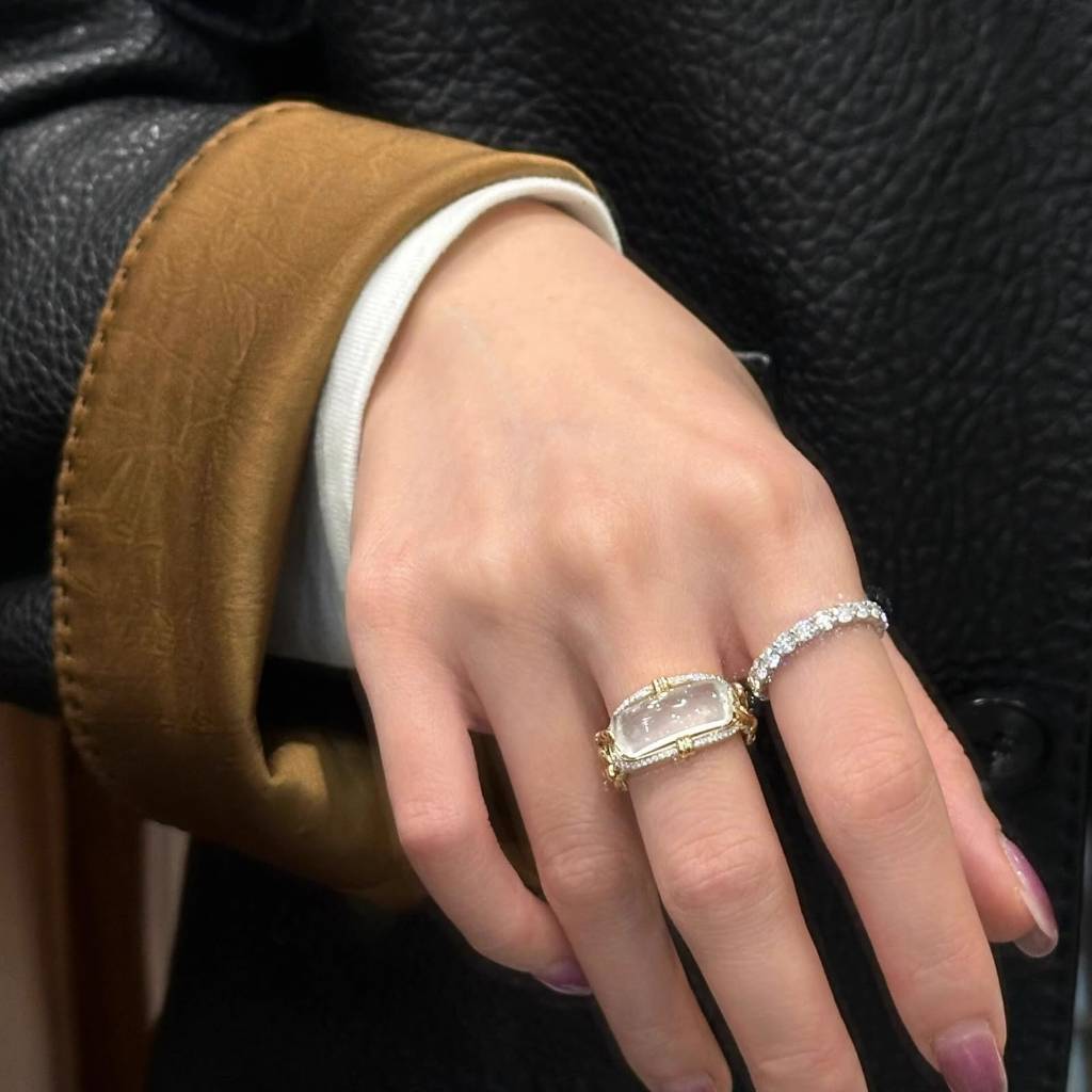 [Giok Putih Hetian] FEATHER HONGKONG - Cincin G Platinum Jewelry Wanita Rings