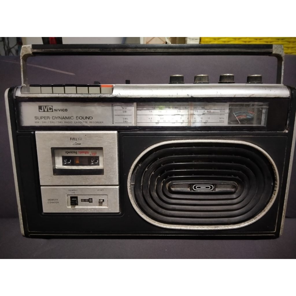 Radio Tape JVC NIVICO nyala