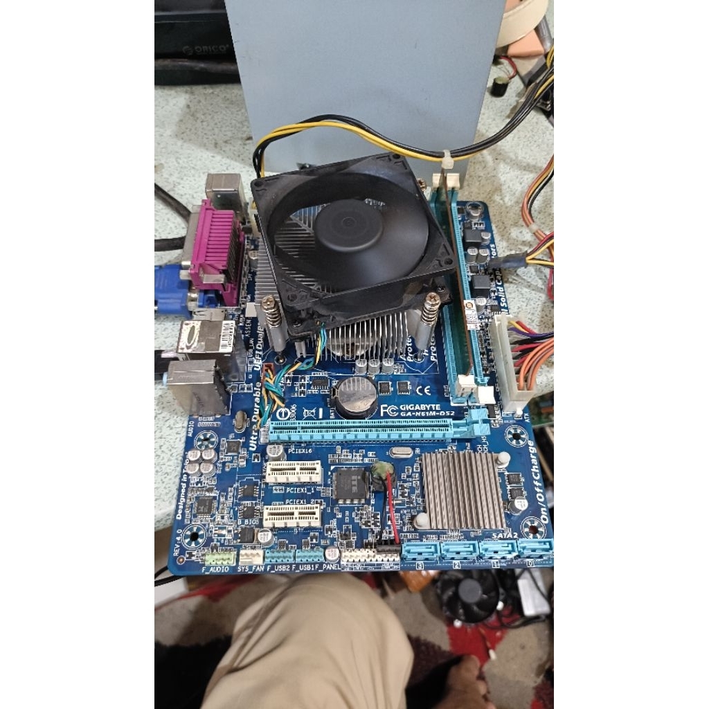montherboard Gigabyte H61