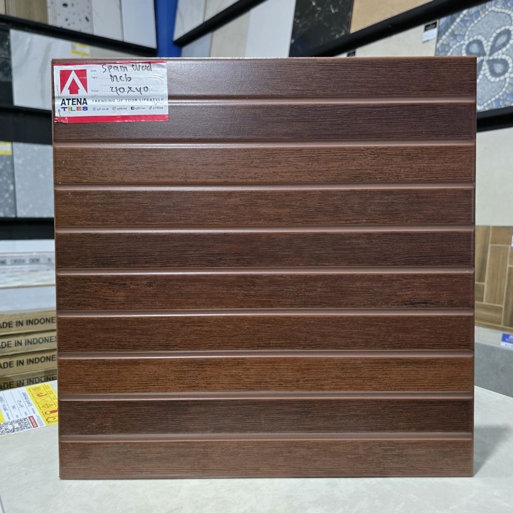 Keramik Lantai/Dingding 40x40 Spainwood Brown