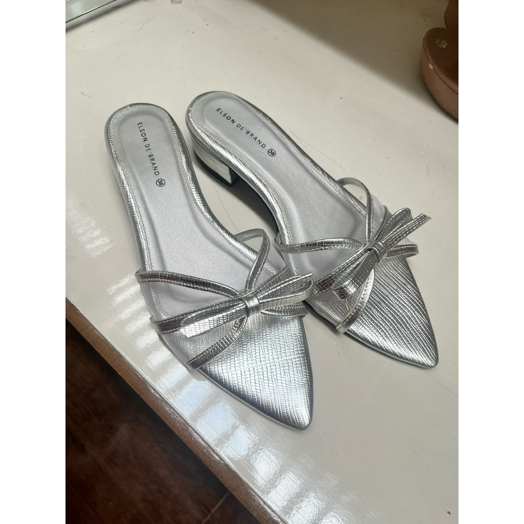 Elson De Brand Heels (preloved)