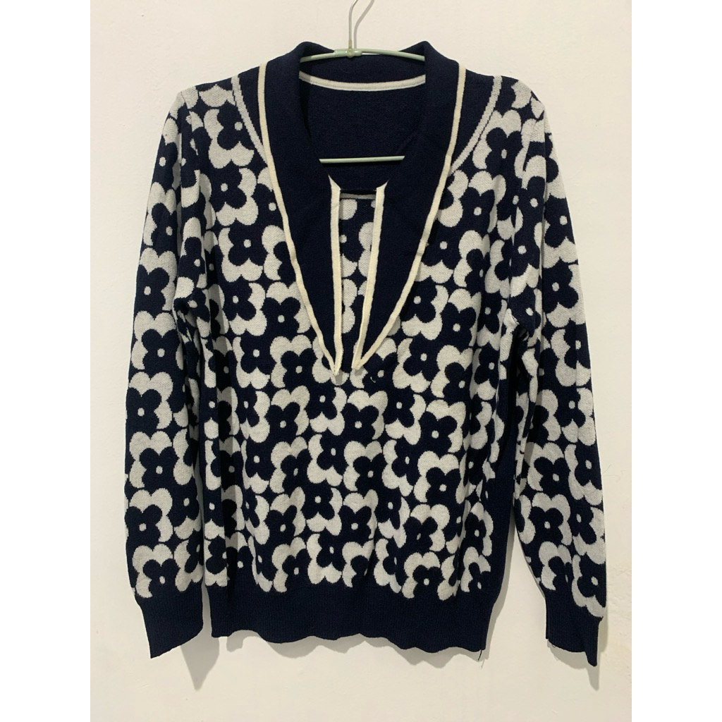 PRELOVED BAJU MEDAN Sweater Rajut Knit motif bunga