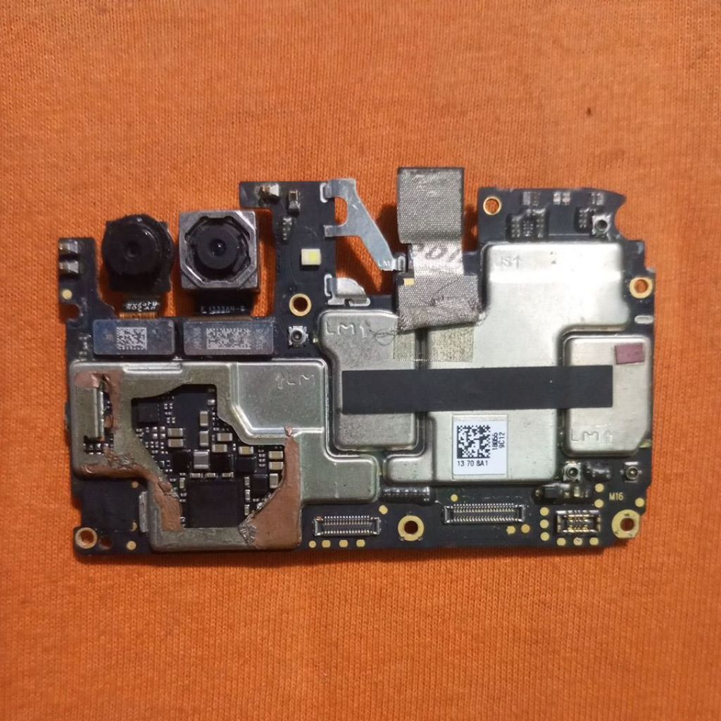 MESIN+KAMERA OPPO A3S CPH 1853 M15 HIDUP NORMAL KEADAAN MESIN SEPERTI DI GAMBAR SUDAH TANPA POLA RAM