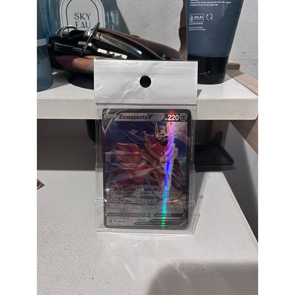 Zamazenta V RR (pokemon card)