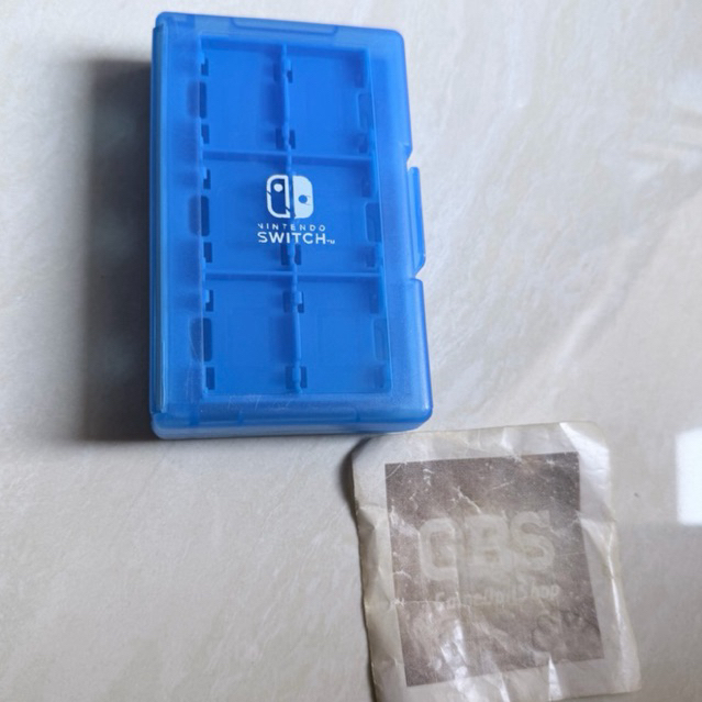 Hori Cardridge 24 + 2 Nintendo Switch Tempat Kaset fisik nintendo penyimpanan