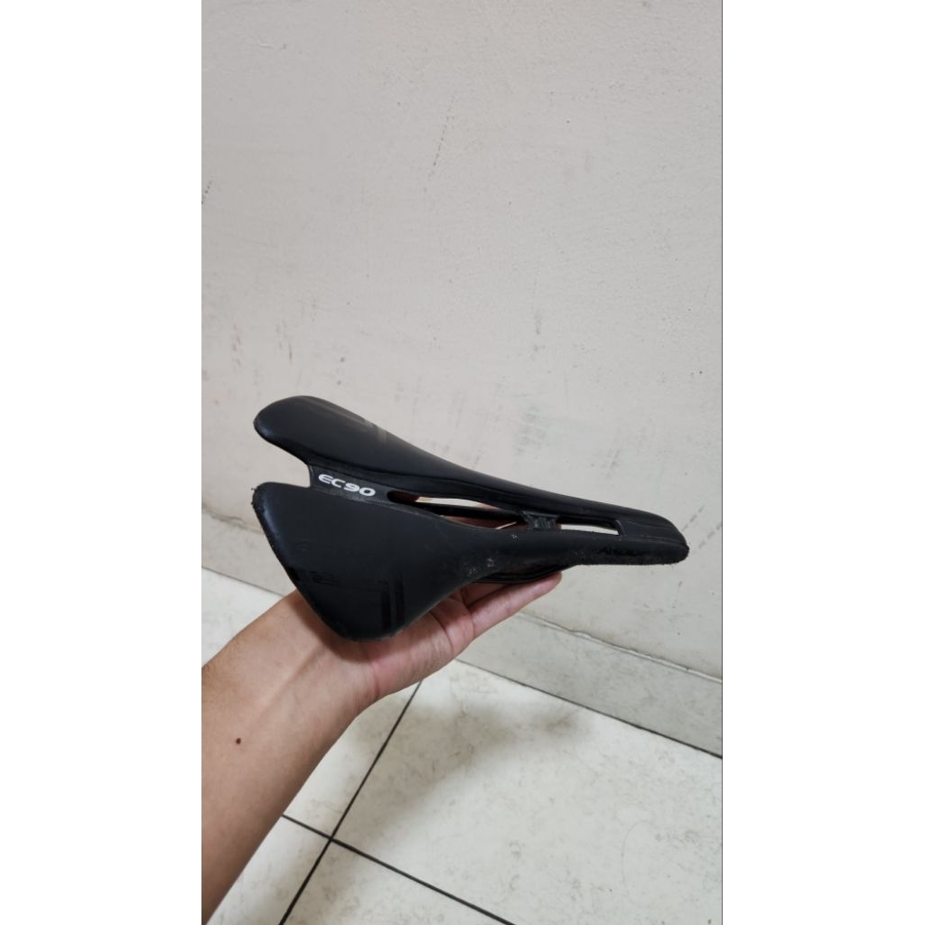 Saddle EC90