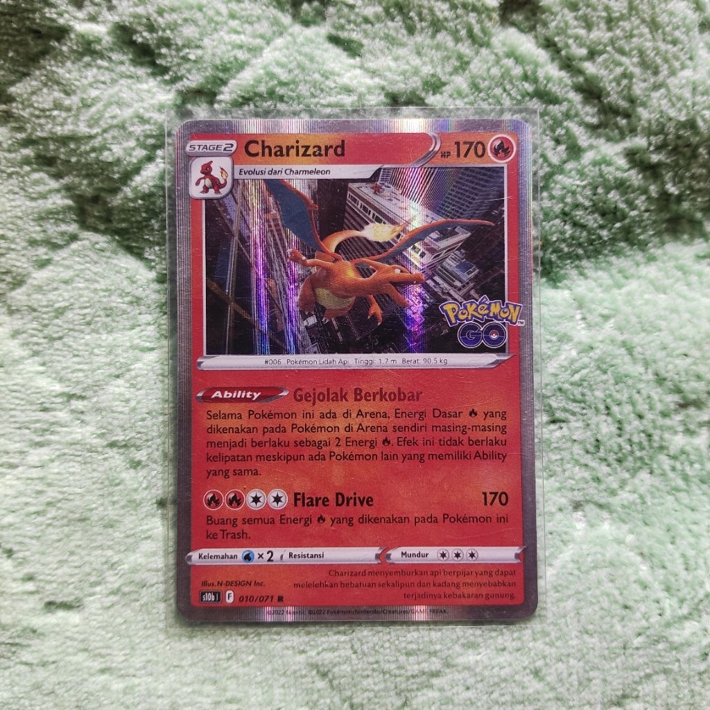 Charizard Pokemon Go 010/071 Kartu Pokemon