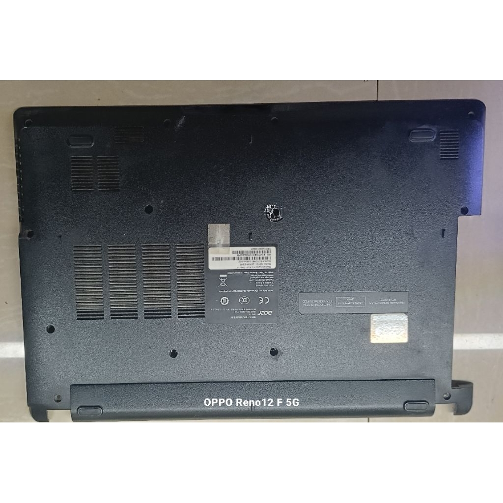 casing case kesing bawah acer z1401