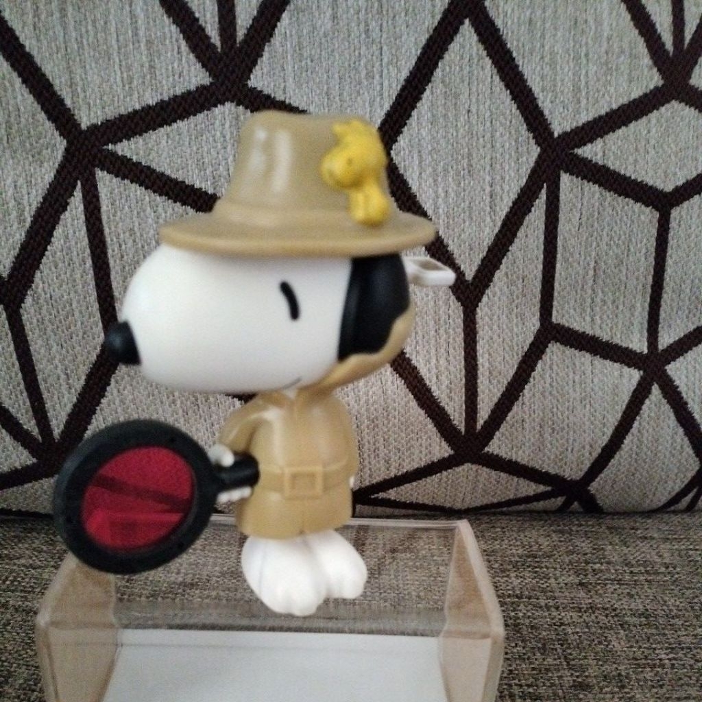 Action Figures Snoopy Detektif, Preloved Atau Second