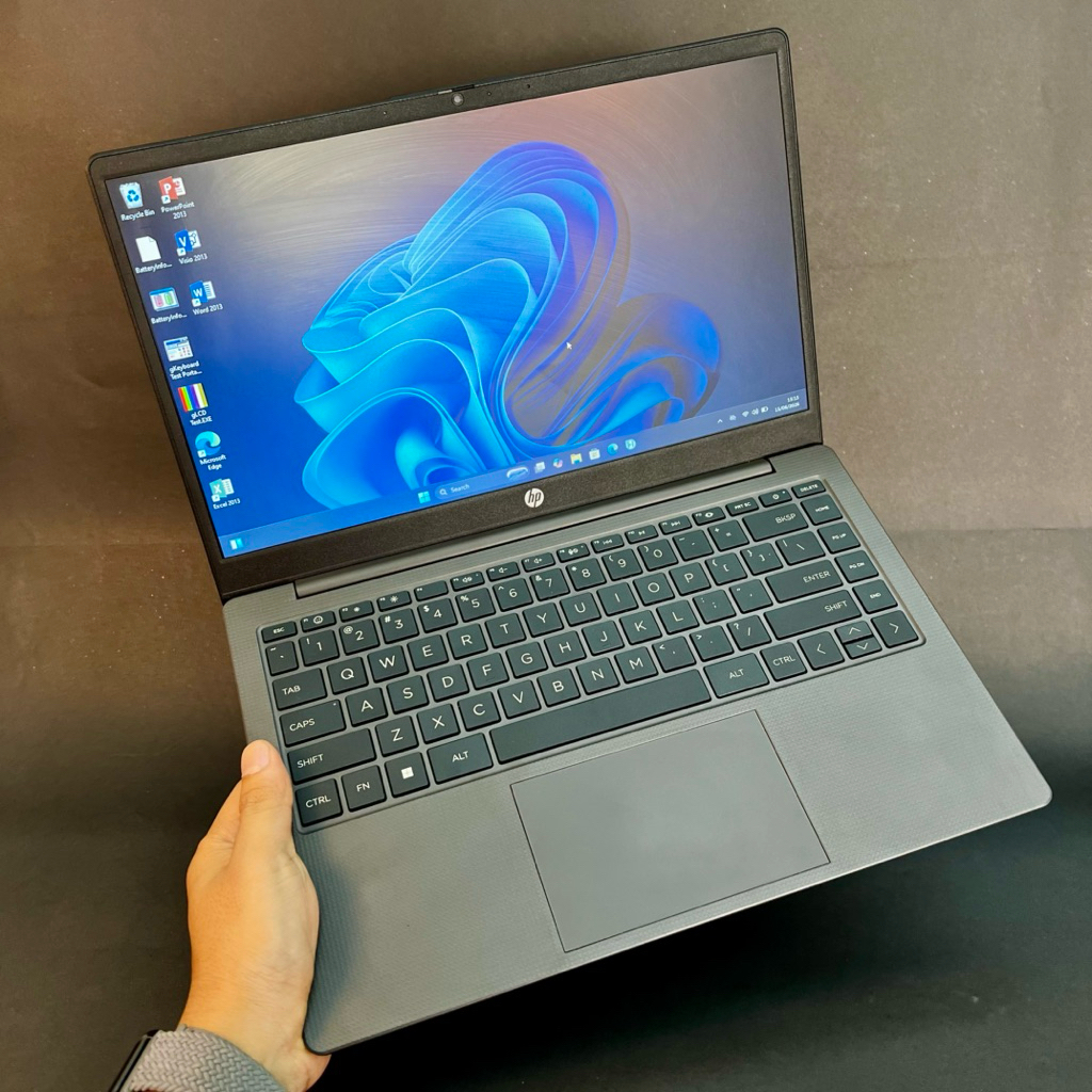 Laptop second Like new Murah Amd Ryzen 3 7000 series Hp 245 G10