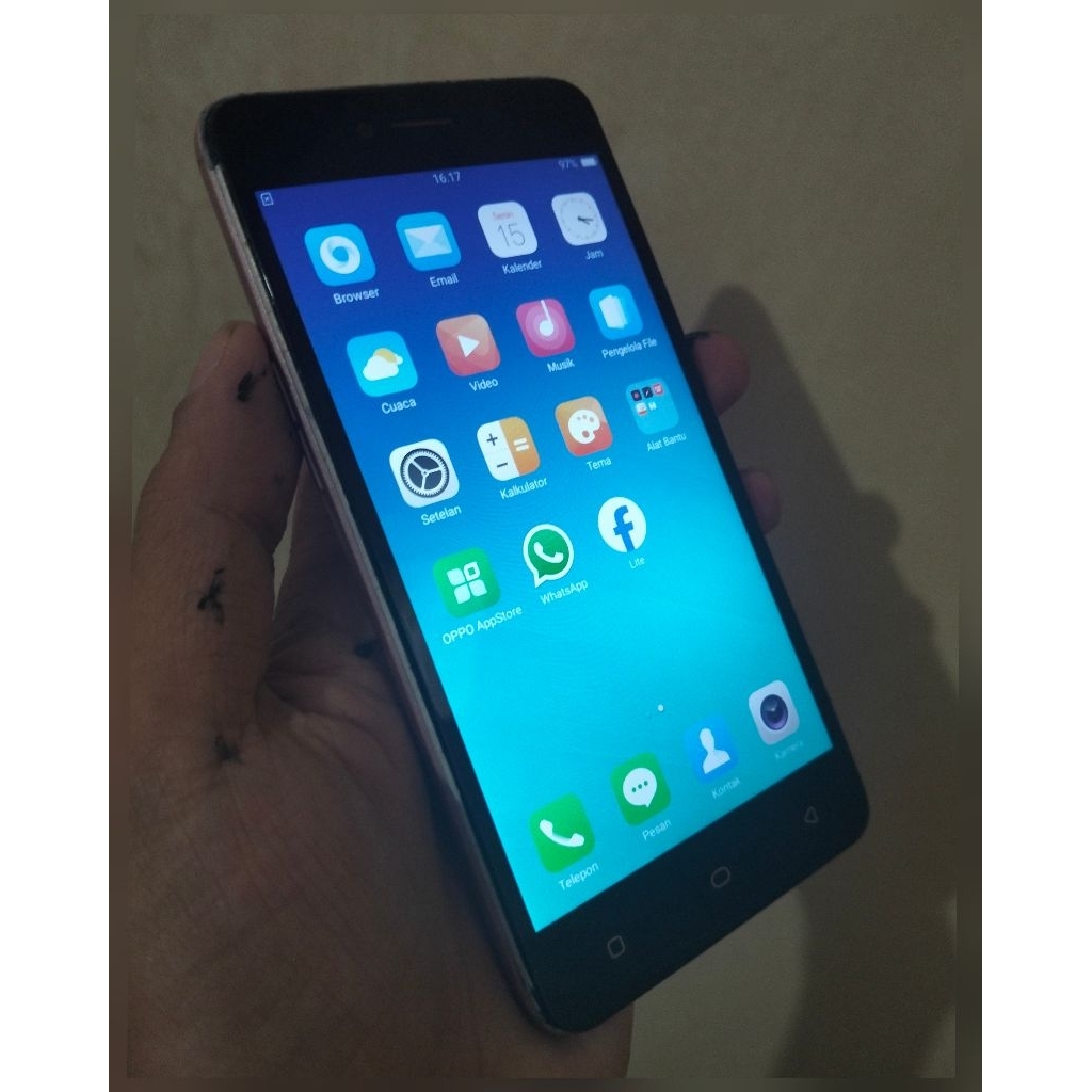 Hp Oppo A37 RAM 2GB internal 16GB Bekas