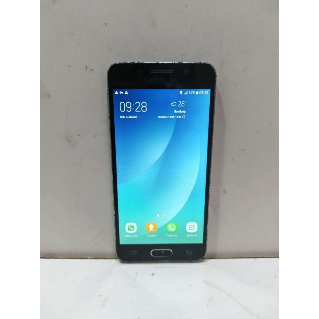 SAMSUNG GALAXY A3 2016 HANDPHONE SECOND ANDROID NORMAL SIAP PAKAI