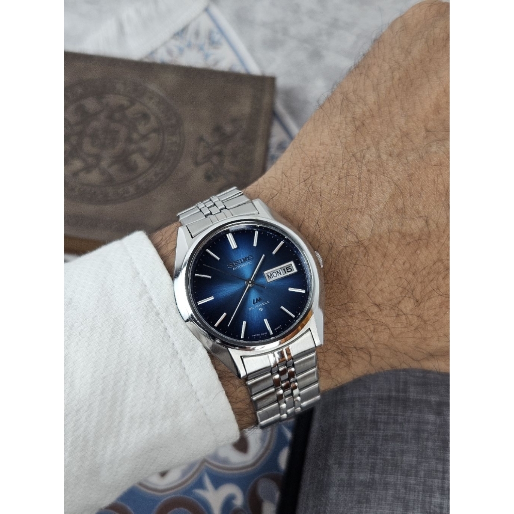 Seiko Lord Matic Blue Dial 5606-8030