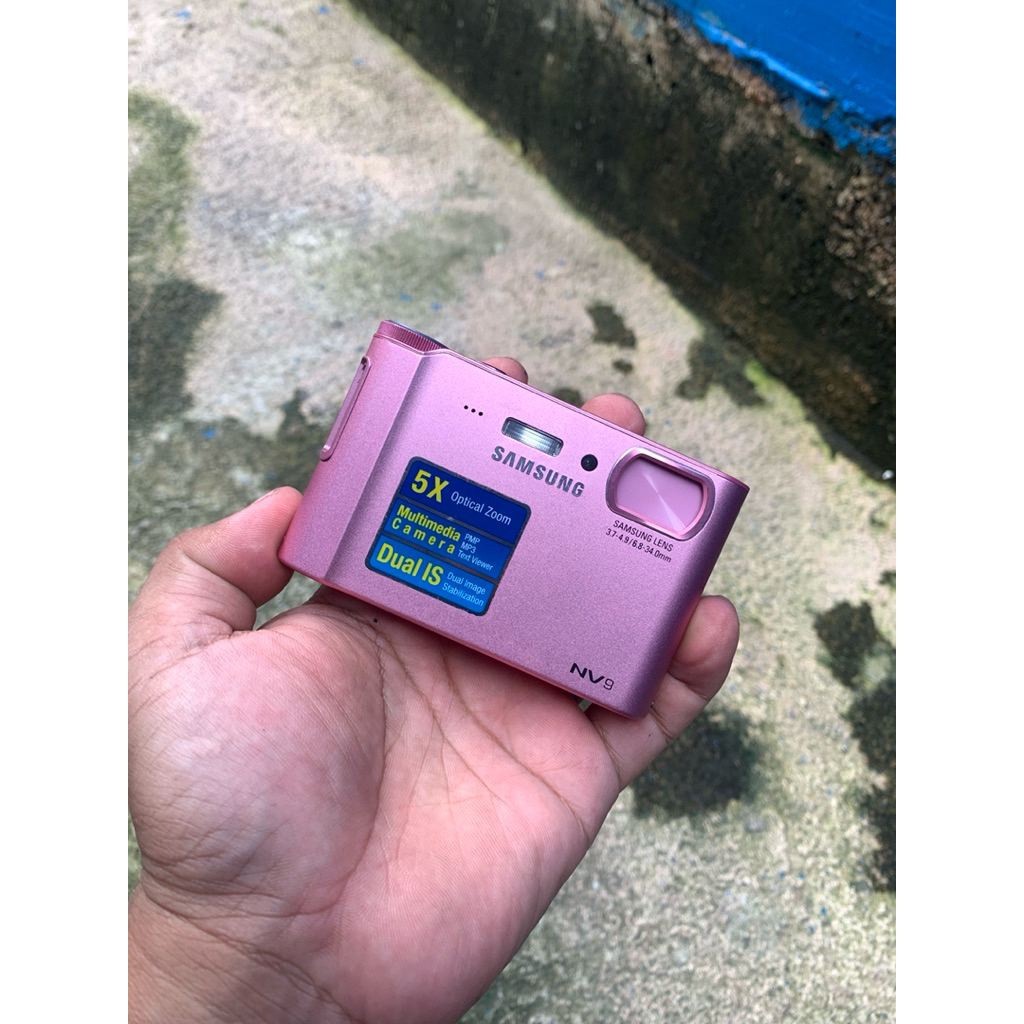 Kamera Samsung nv9