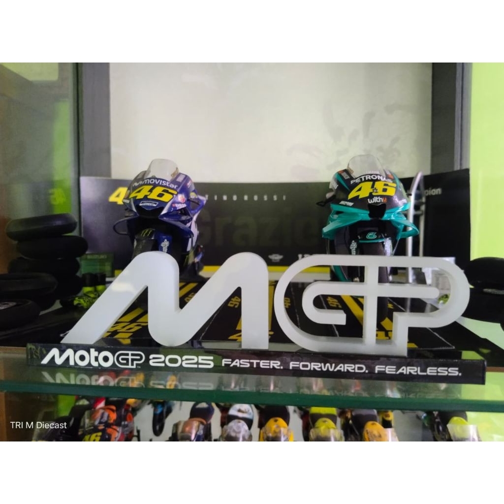 miniatur display motogp skala 1:12