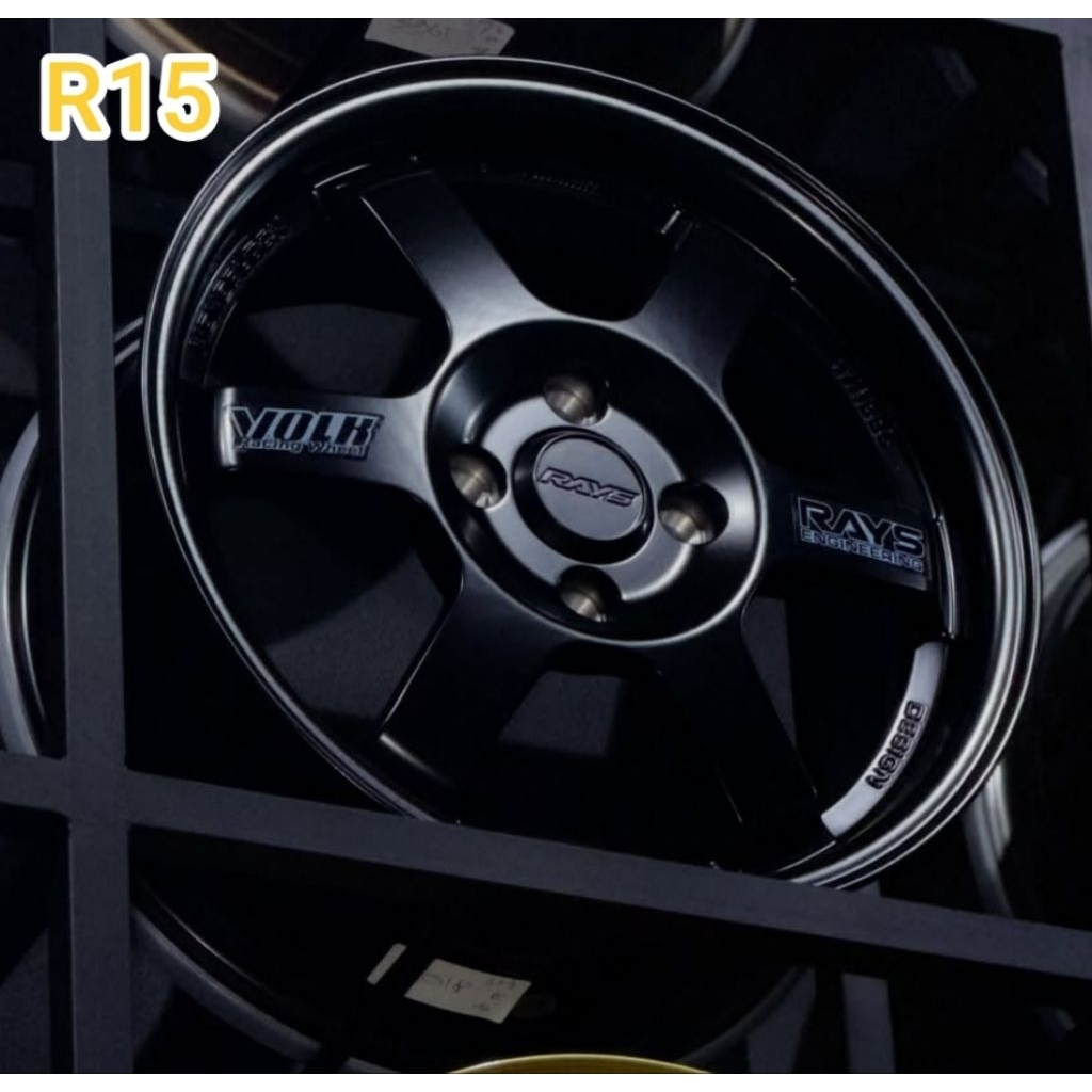 Velg Rays TE37 R15 Black Doff 4x100