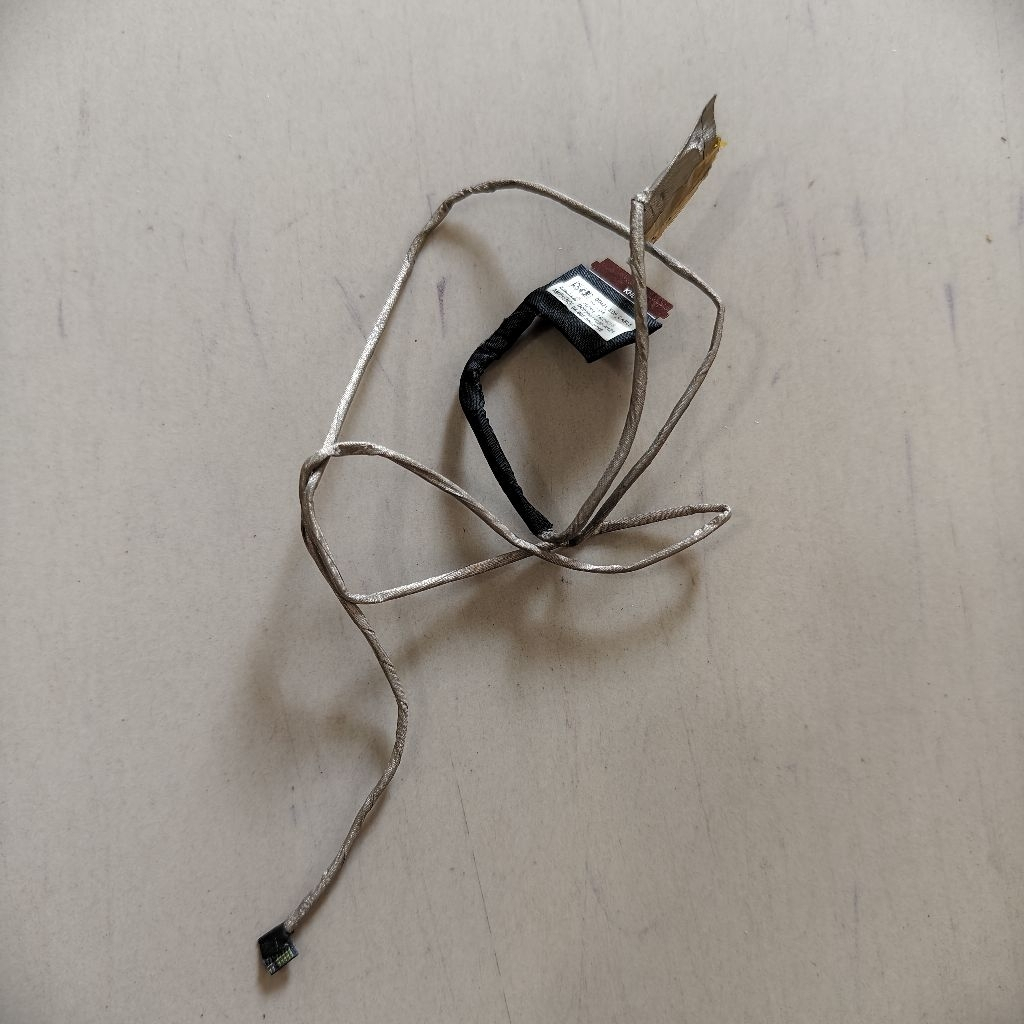 Flexible Pleksible LCD Laptop Notebook Lenovo Ideapad 300 cabutan normal tested mulus no minus siap 