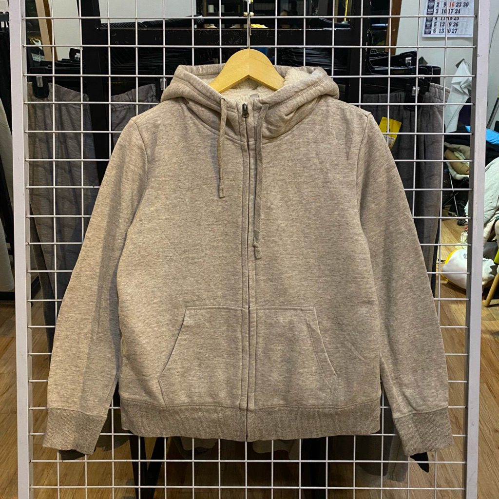 Uniqlo Serpa Zip Up Jacket. #Hd2469