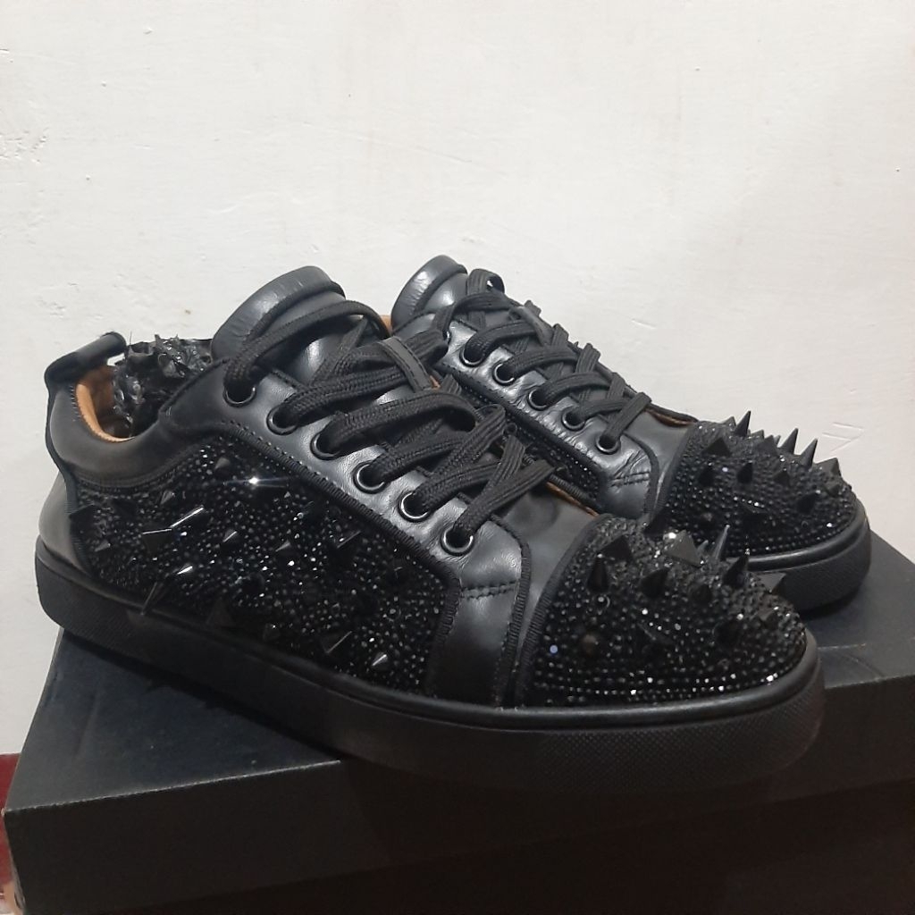 Christian Louboutin lois junior black 41
