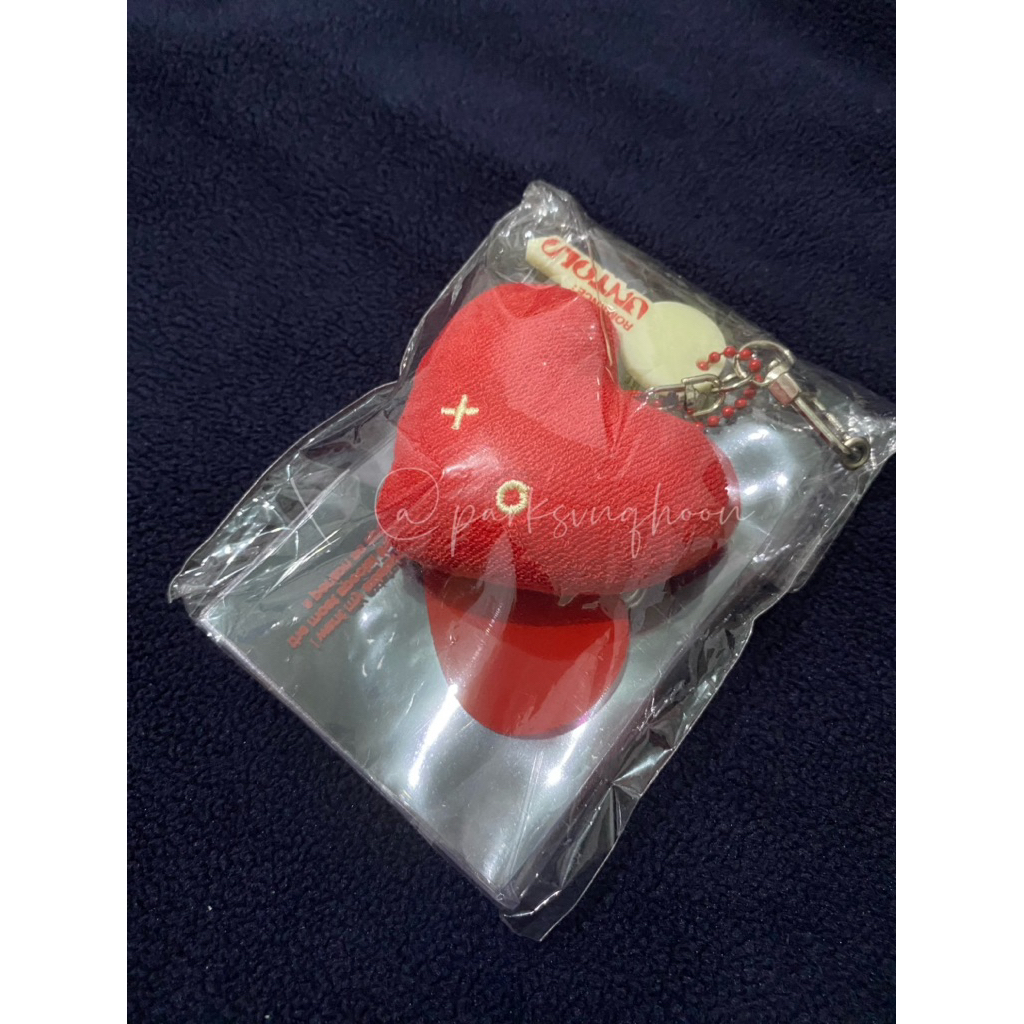 OFFICIAL BROADCAST KEYRING ENHYPEN (ROMANCE UNTOLD) XO