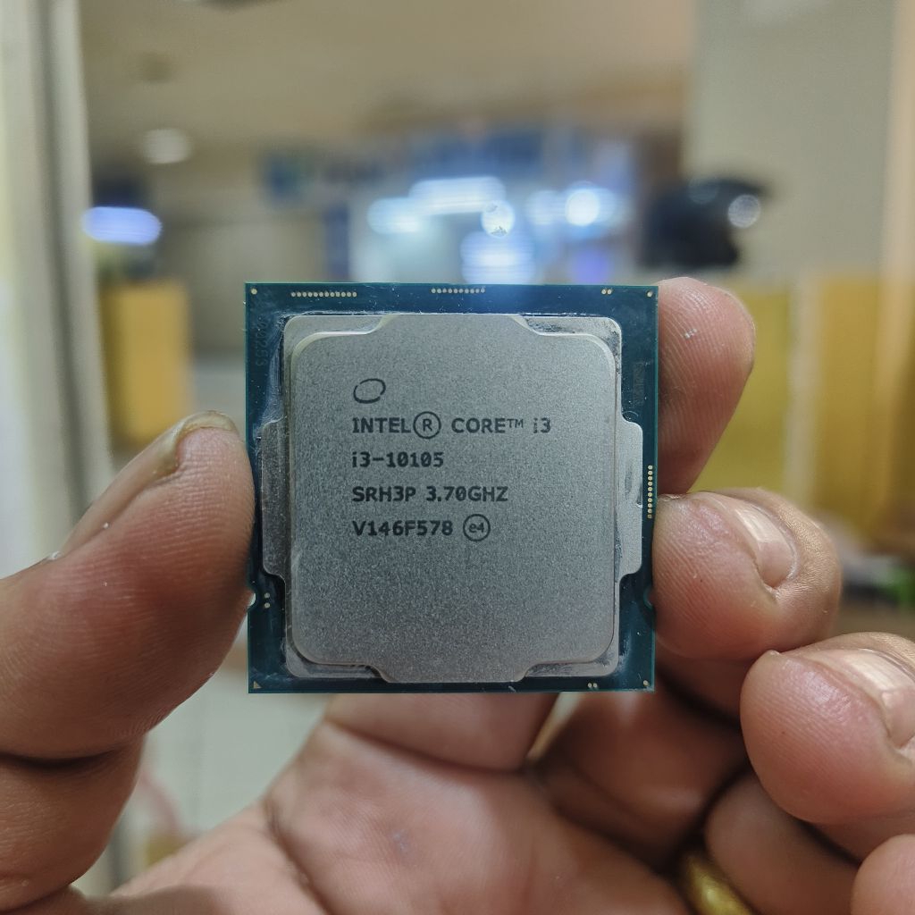 Core i3 10105 onboard intel