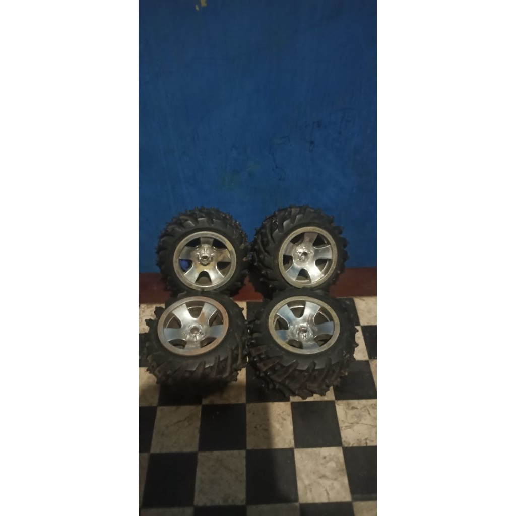 velg ban bekas rc junk buat kanibalan
