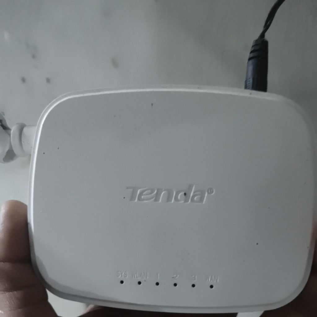Tenda N301 Router Wireless N300 WiFi Extender Repeater (Second / Bekas Mulus) Normal