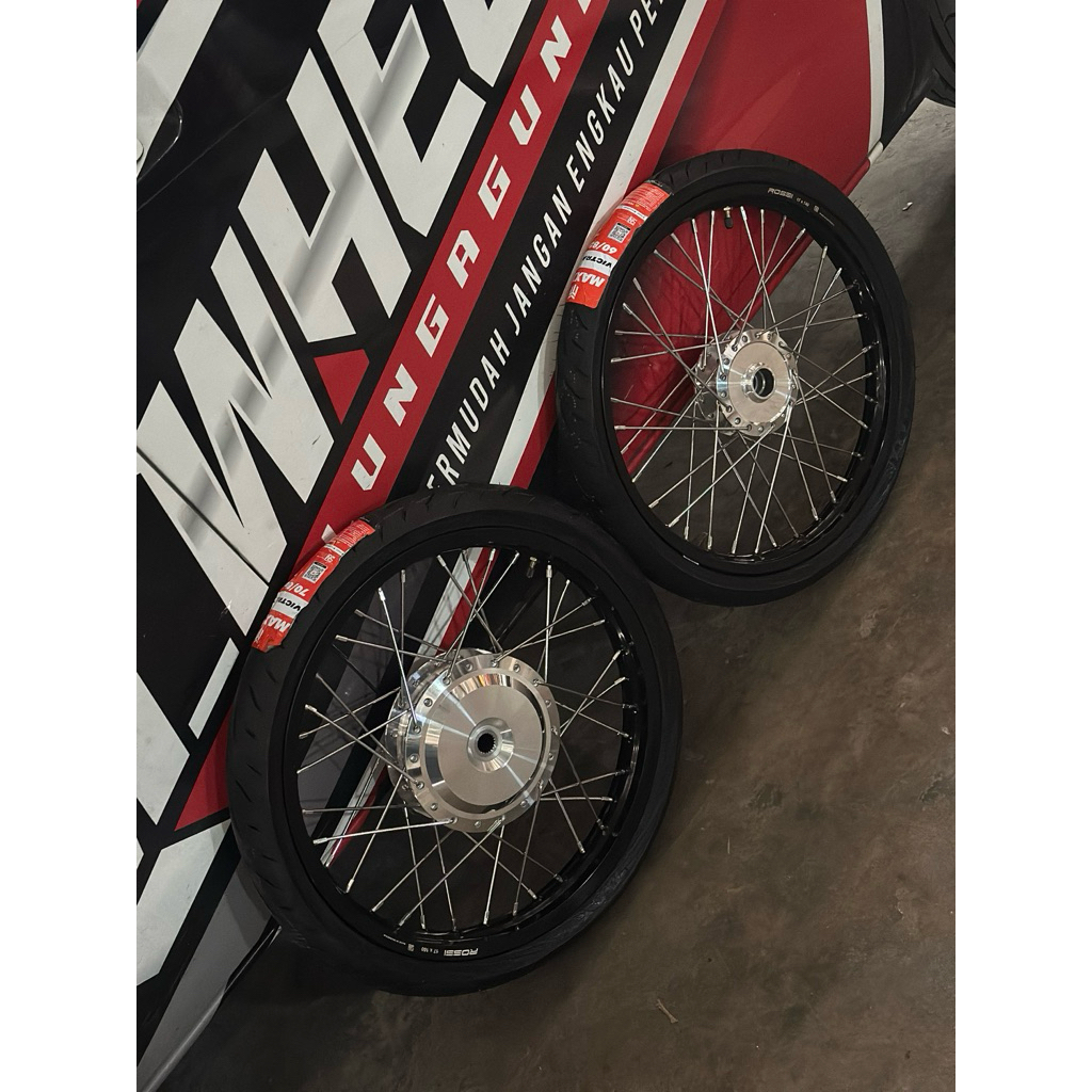 VELG RING 17, 160-140 + BAN MAXXIS CACING, NMAX, AEROX, PCX 150, PCX 160, VARIO 160, BEAT, SCOOPY, A