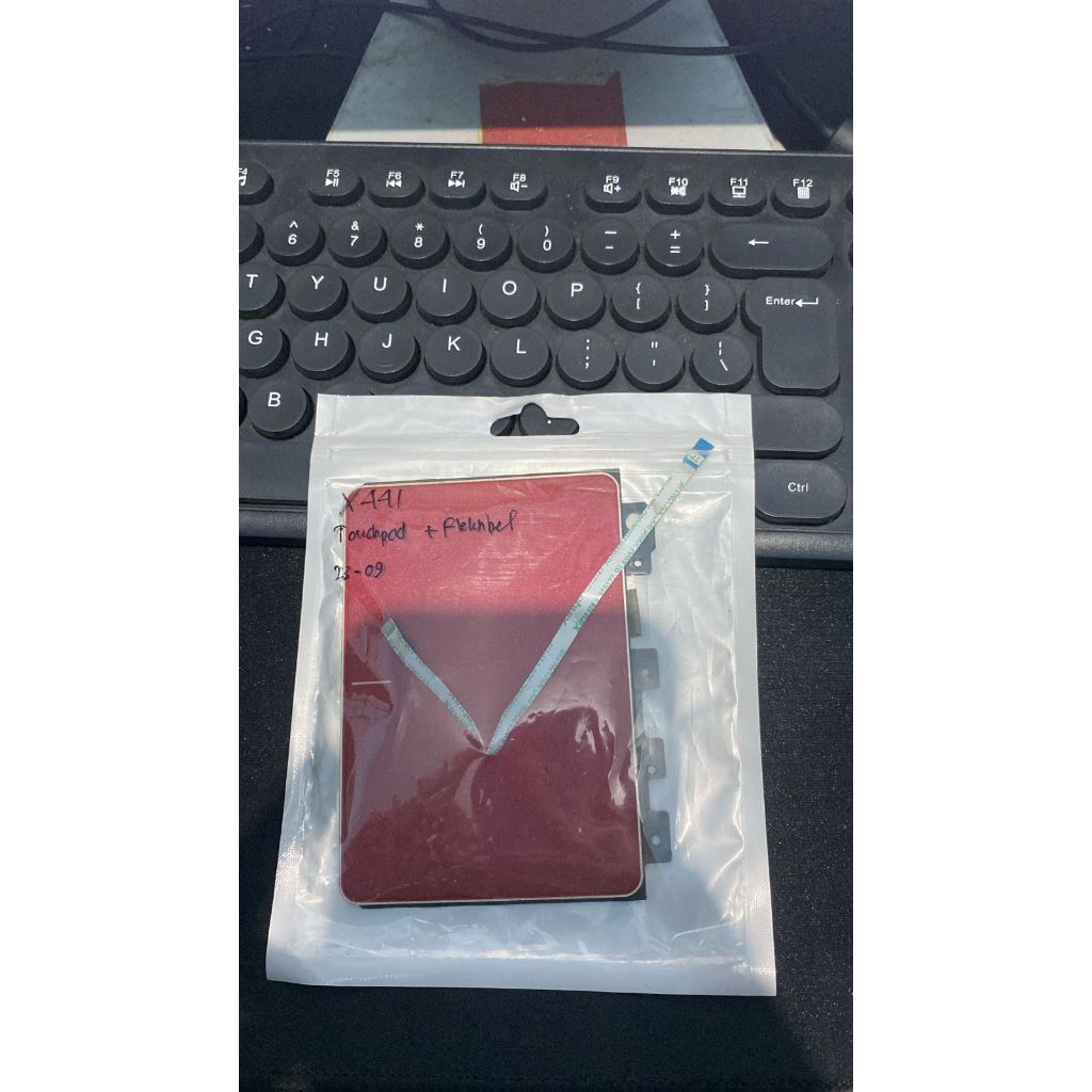 TOUCHPAD LAPTOP ASUS X441, X441S, X441N, X441M, X441U WARNA MERAH SECOND COPOTAN NORMAL