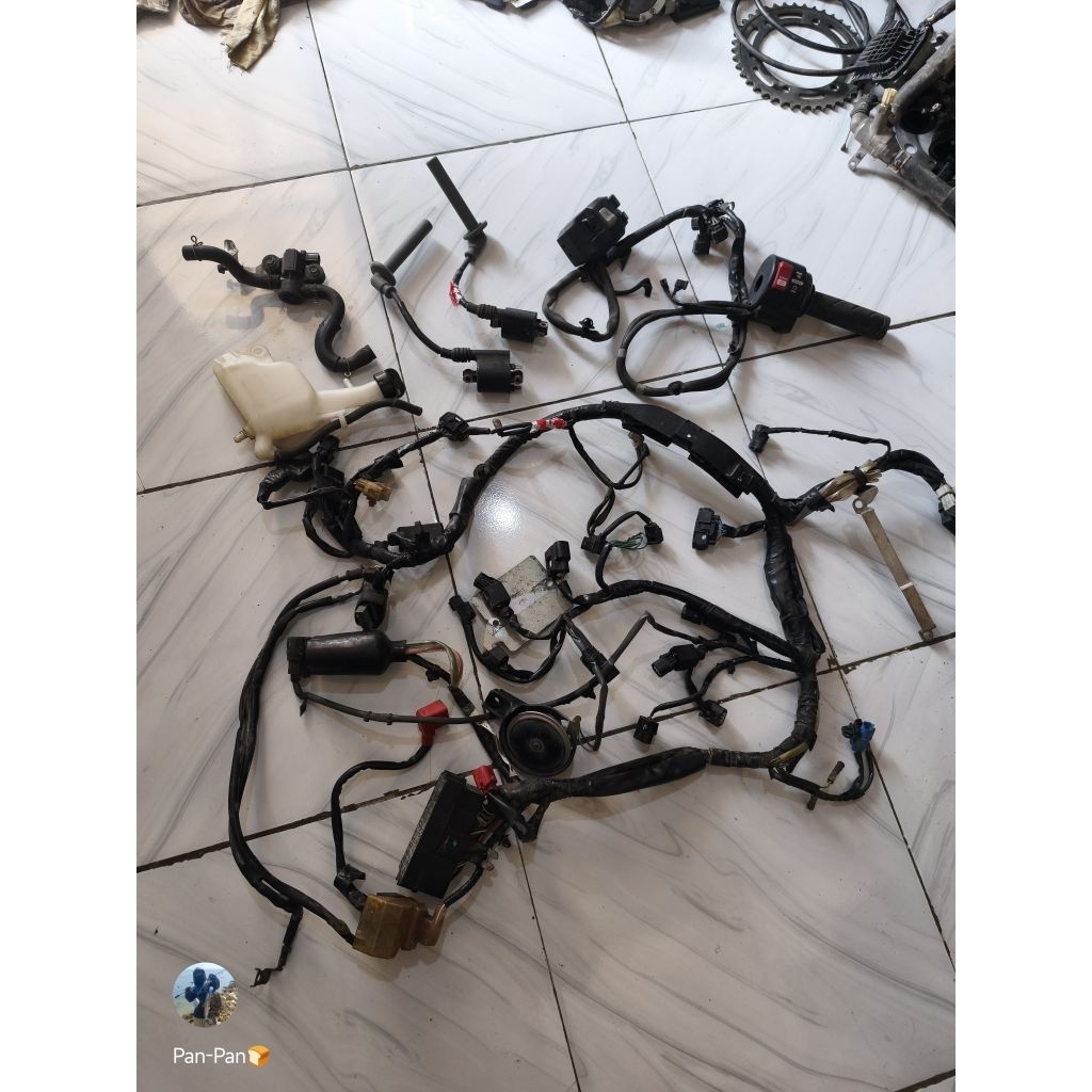 kabel body CBR 250 rr original copotan