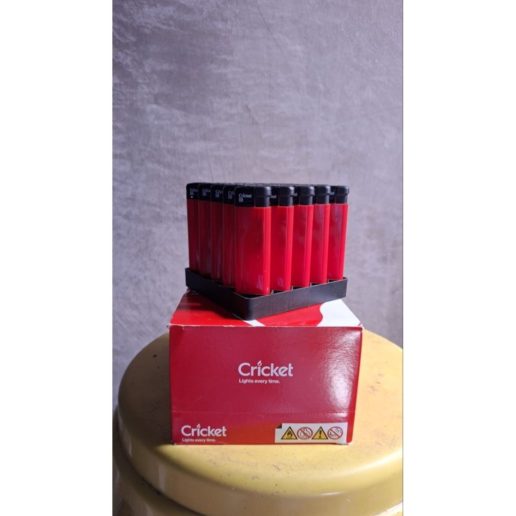 korek cricket magnet merah polos