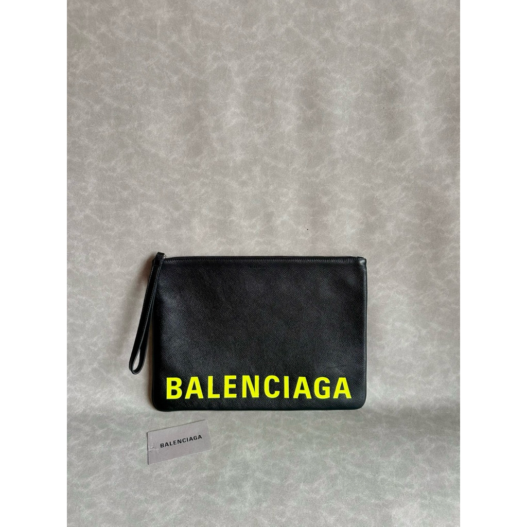 Like new Balenciaga clutch pouch leather black logo 2020 authentic original wristlet preloved second