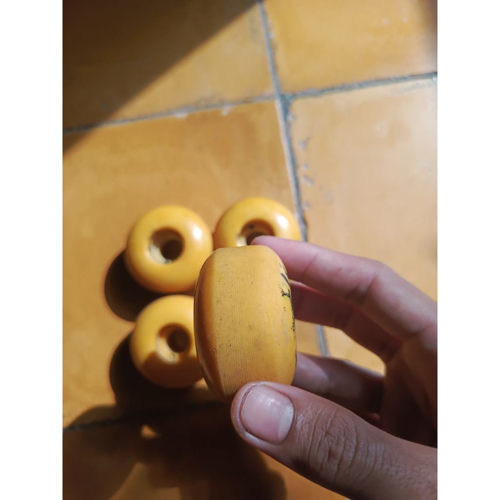 wheels skateboard second