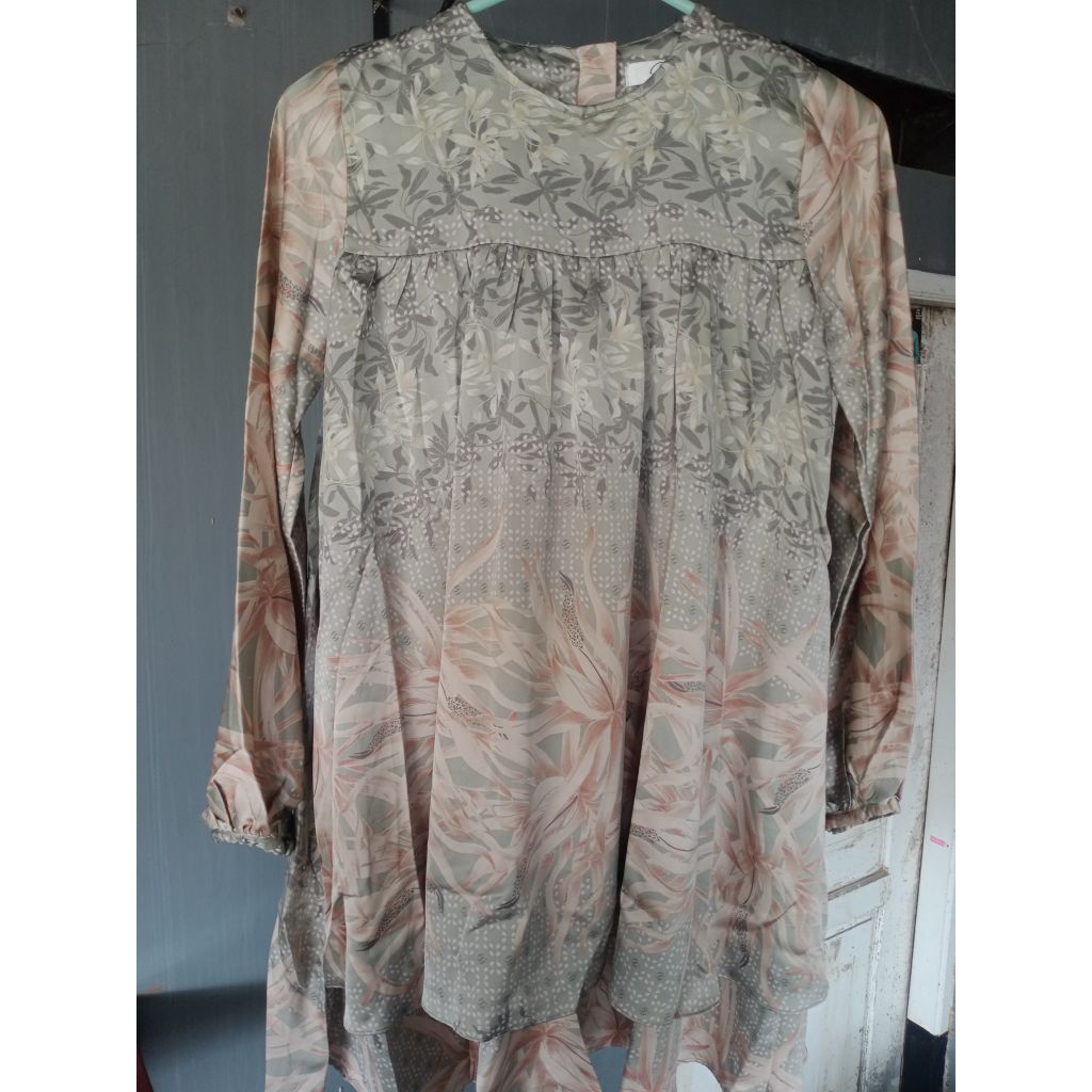 Tunik Geulis