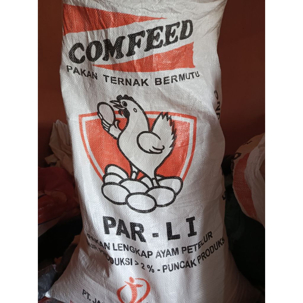 Pakan Ayam Petelur PAR L1 COMFEED
