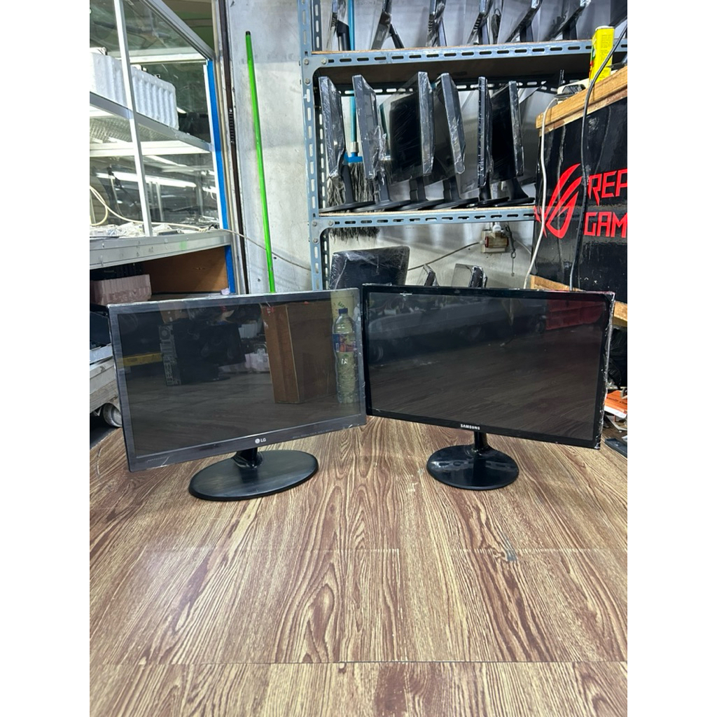 Obral Monitor LG Atau Samsung 19inch Led