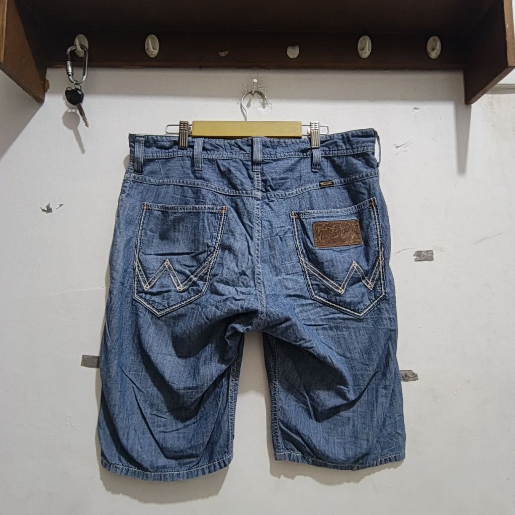 Celana Pendek WRANGLER Size 34