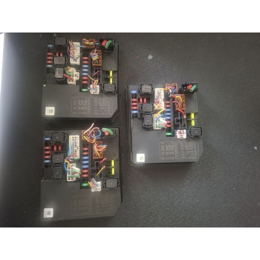 IPDM FUSE BOX SEKRING NISSAN GRAND LIVINA L10 ORI JAPAN MATIC