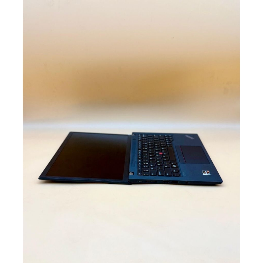 LENOVO THINKPAD X13 G2 
RYZEN 7 PRO 5850U Ram 16 SSD 256 Wuxga IPS, Slim