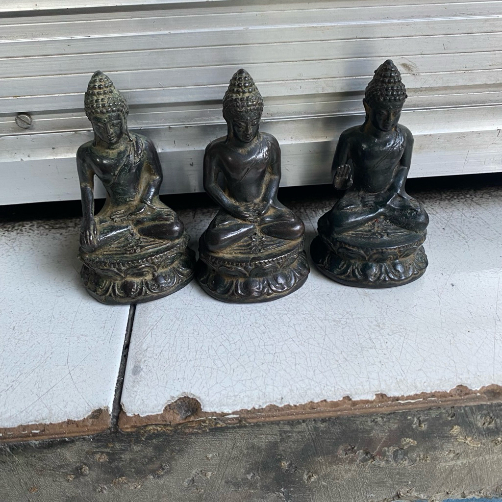 Patung Buddha Klasik - Set 3 Patung Buddha Duduk untuk Dekorasi Rumah dan Meditasi